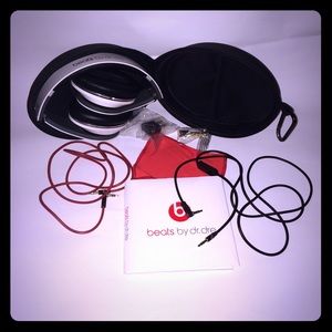Beats Studio 1.0 by dr.dre headphones