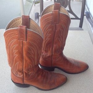 Cowboy/Cowgirl Boots brown leather
