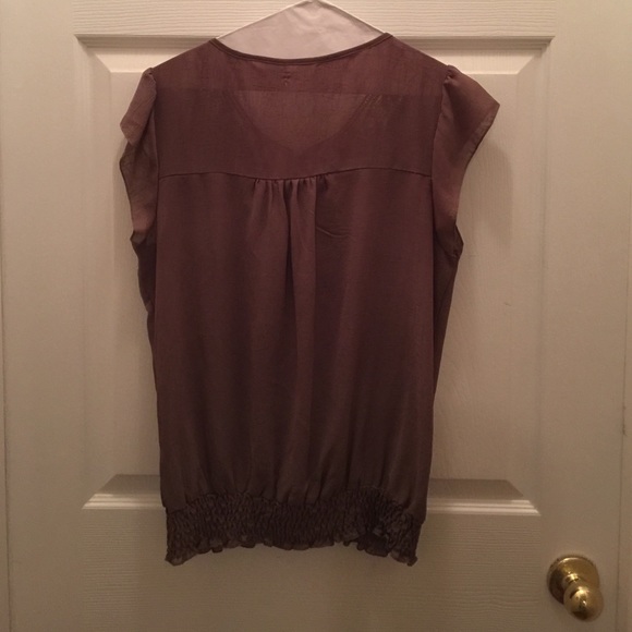 Top - Picture 2 of 4