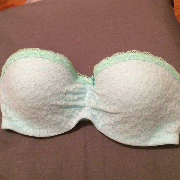 Hollister strapless bra