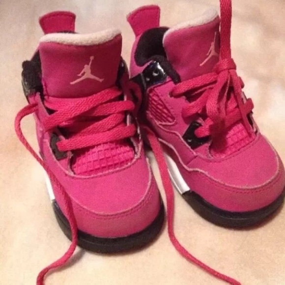 Jordans pink