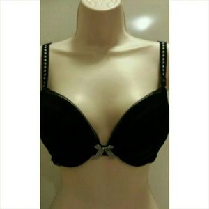 Victoria's secret very sexy cut out bra push up