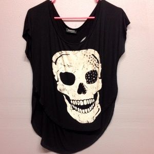 🔥Skeleton cropped shirt🔥
