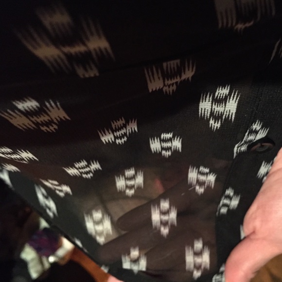 ⛔️SOLD⛔️Lo Hi Sheer Top - Picture 3 of 3