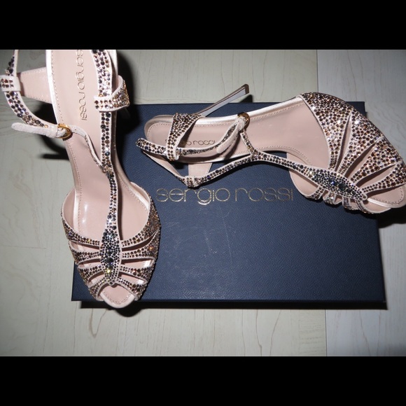 Sergio Rossi Murmansk Sandal with crystals!