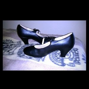 Dance shoes