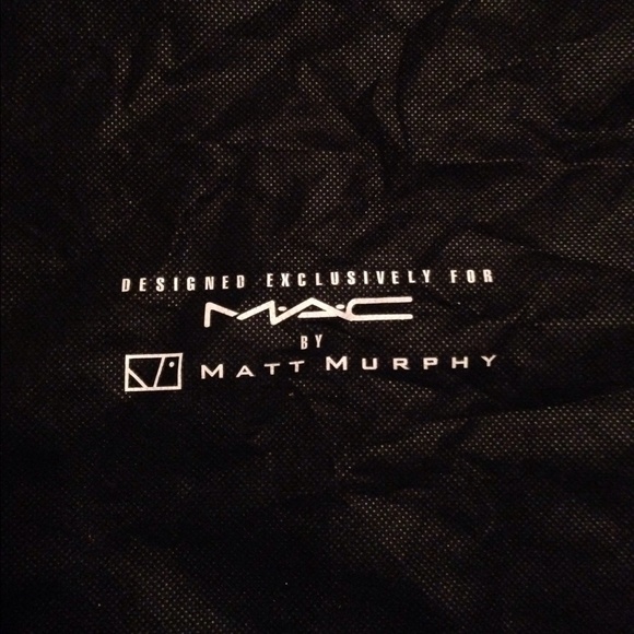 Official MAC Cosmetics pull string bag!!