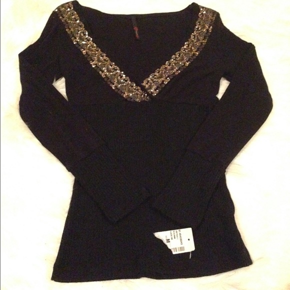 Cute black sweater