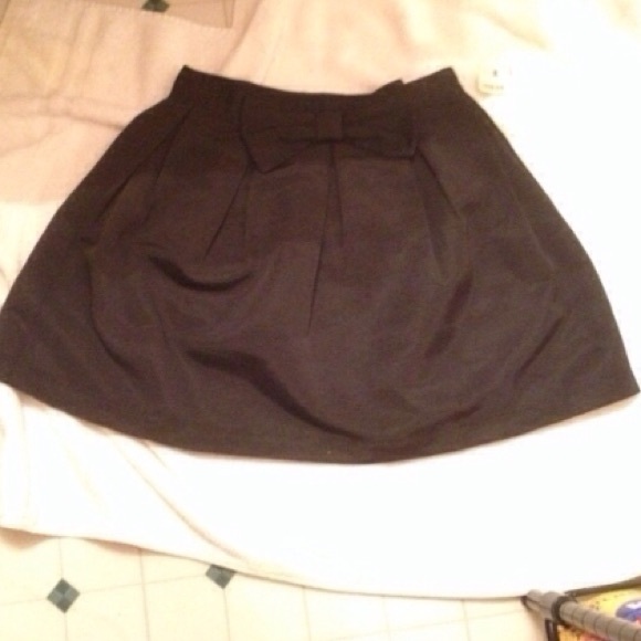 I'm selling a Bethany Mota skater skirt - Picture 1 of 3