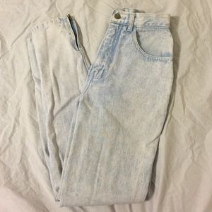 High Waisted Jeans