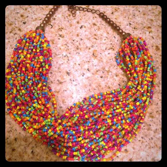 💥SOLD💥Multiple colored beaded necklace