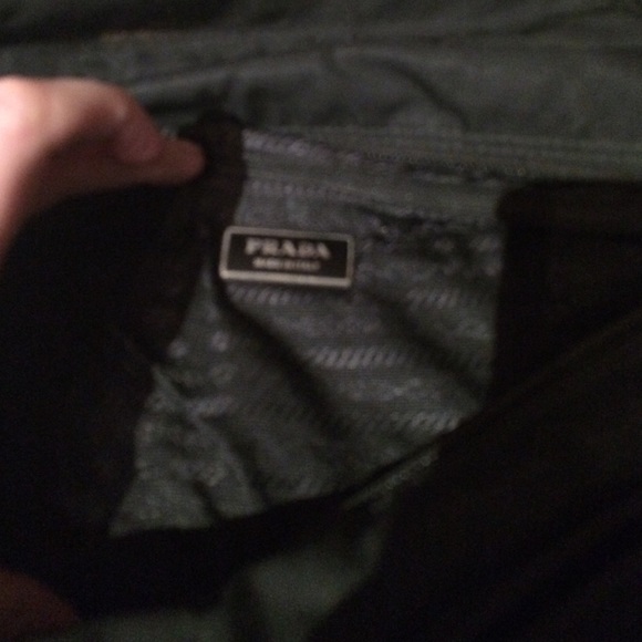 Interior pictures of PRADA cross body - Picture 1 of 3