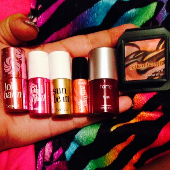 Benefit Beauty Bundle + Tarte cheek stain 💕😊