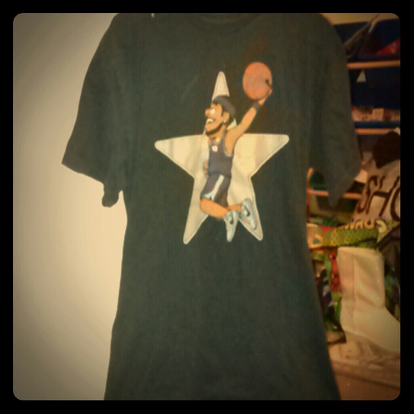 Nike Lebron Men's shirt, size Medium