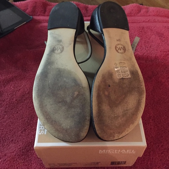 Michael Kors Bridget Thong - Neon Pink sz 6 - Picture 2 of 4