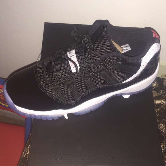 Jordan 11 low