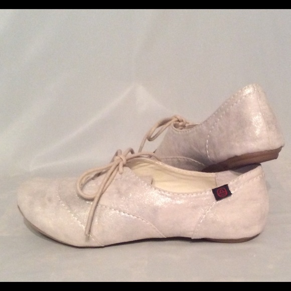 Silver Flats by Big Buddha