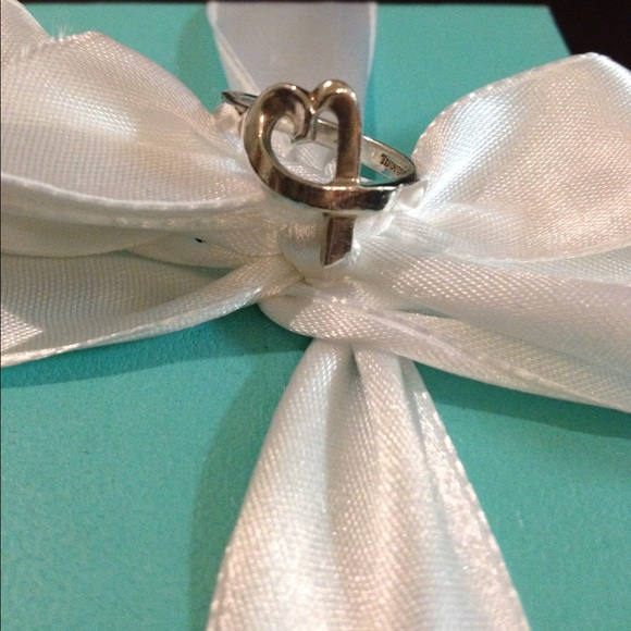 Tiffany & Co Loving Heart Ring Sz 5.5
