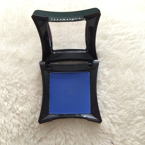 (HOLD)Eyeshadow only used to test!! Sadist blue !!