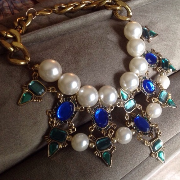 💙Pearl and Jeweled Statement Necklace 💚HP💙 - Picture 2 of 4