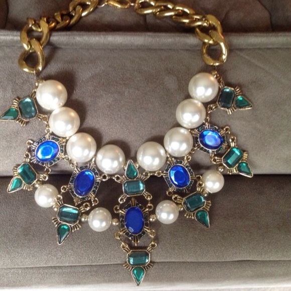 💙Pearl and Jeweled Statement Necklace 💚HP💙 - Picture 3 of 4