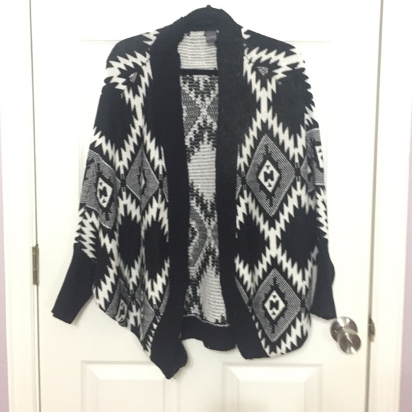 Quinn black and white pattern slouchy sweater