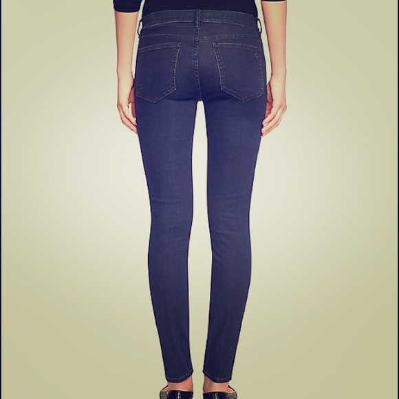 Tory Burch Legging Jean in Rinse. Size 26.