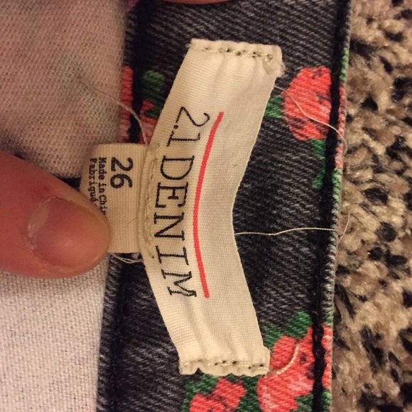 bundled 💓 Low Rise Black Shorts with Roses - Picture 3 of 4