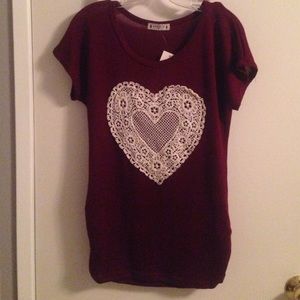 Knotted shirt maroon color