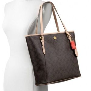 Coach Peyton Signature Tote