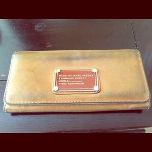 Marc Jacobs Camel Wallet