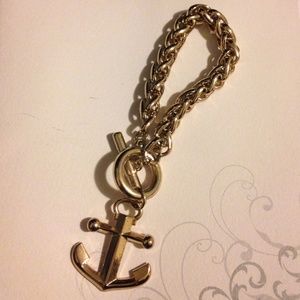 Anchor bracelet