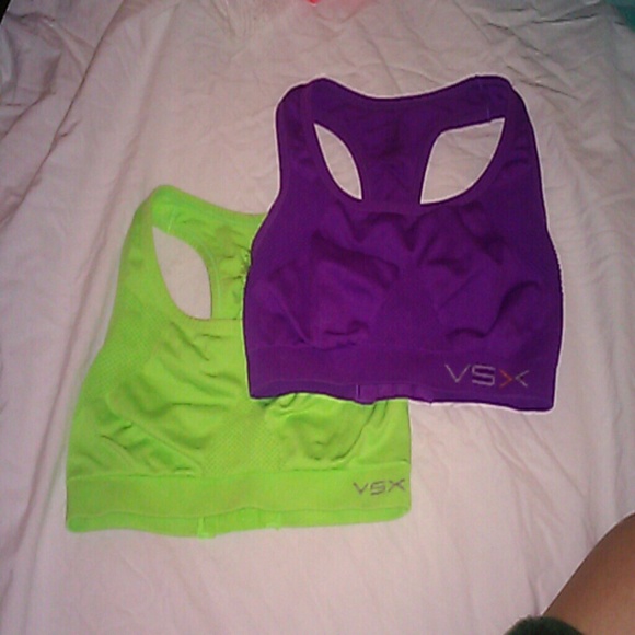 💕2 for 1 Victorias Secret Sports bras💕