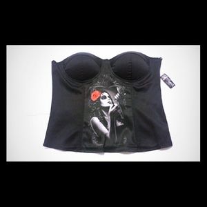 Corset size xL but is more like large or trade