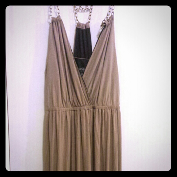 Long tan dress ....20 or trade - Picture 1 of 2