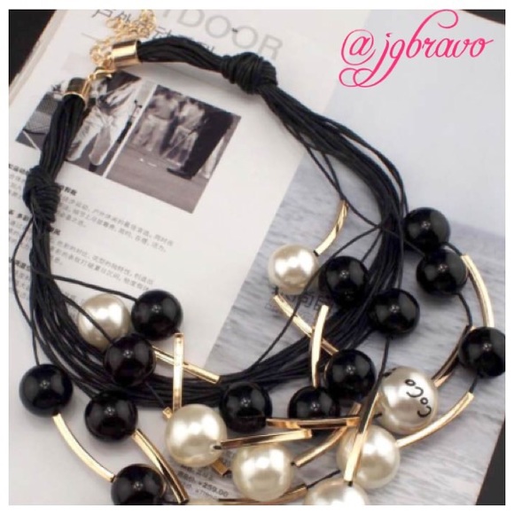 Multi-layer COCO Necklace - Picture 3 of 4