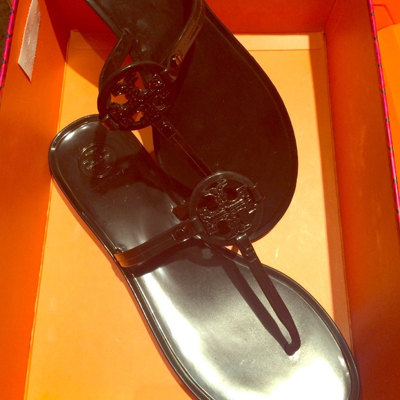 Tory Burch Black Rhinestone Sandals sz. 9