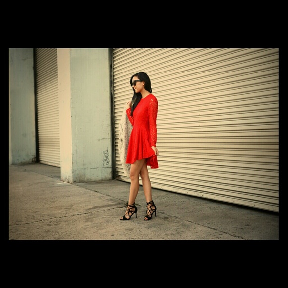 H & M lace circle dress