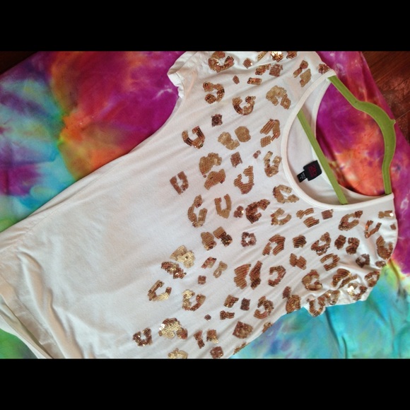 Bebe white cheetah sequin top never worn