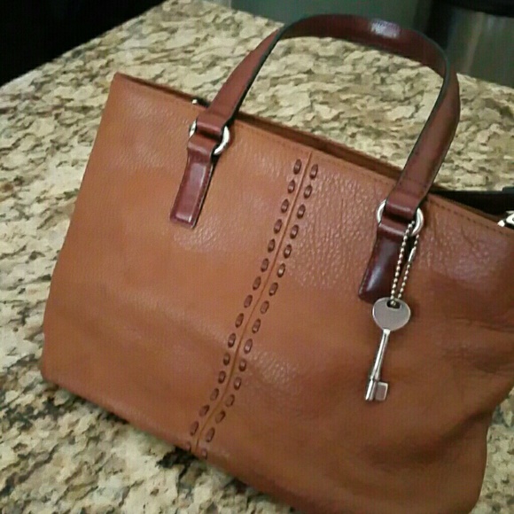 Fossil hand bag