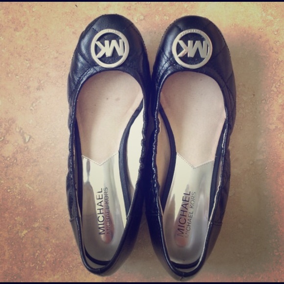 Michael Kors leather quilted flats!