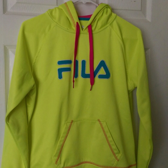 !!!SOLD In bundle !!! FILA hoodie - Picture 2 of 3