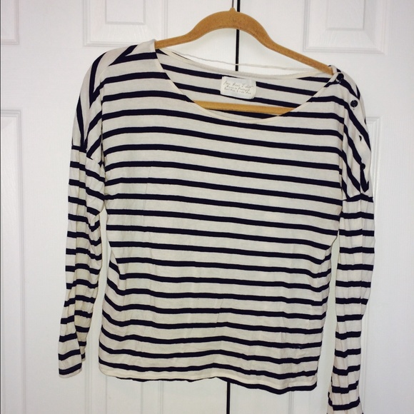 4 button long sleeve Basic Tee shirt