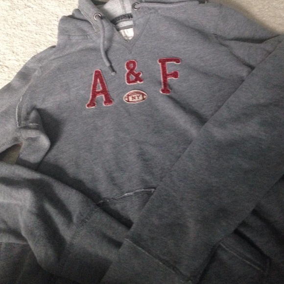 A&F sweatshirt