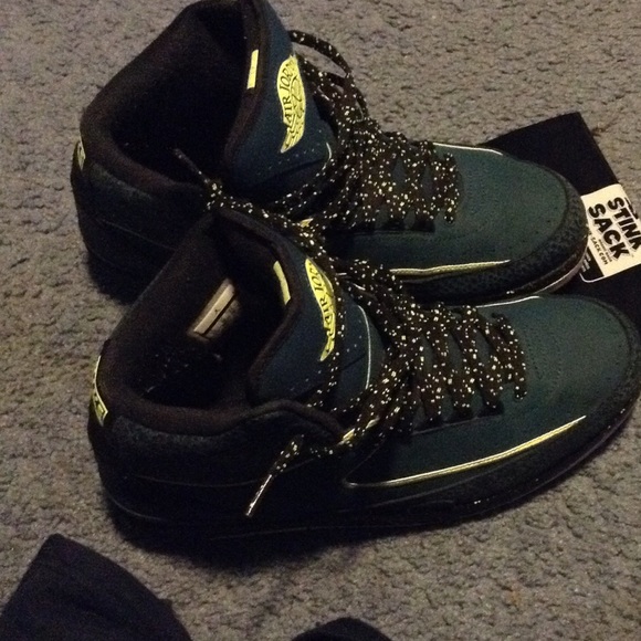 Green black