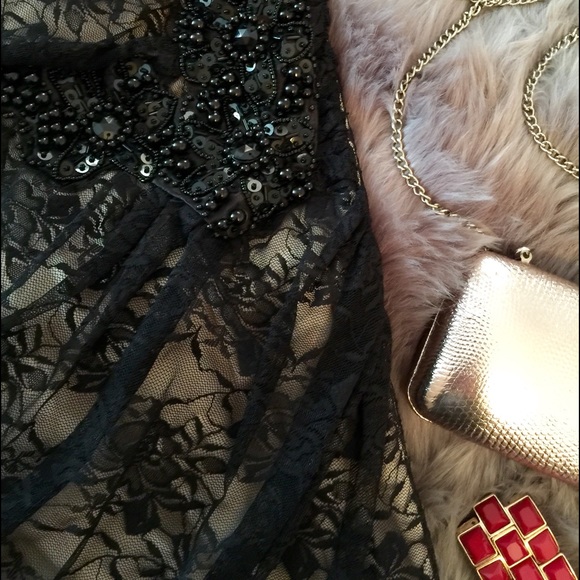 Forever 21 Dresses & Skirts - Black & Nude Lace Short Dress