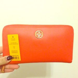 Tory Burch continental wallet