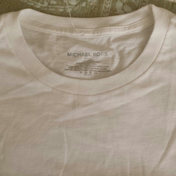 MK plain white crewneck tee