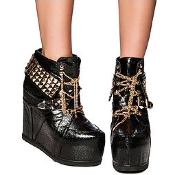 SOLD Privileged Vengeance Heels