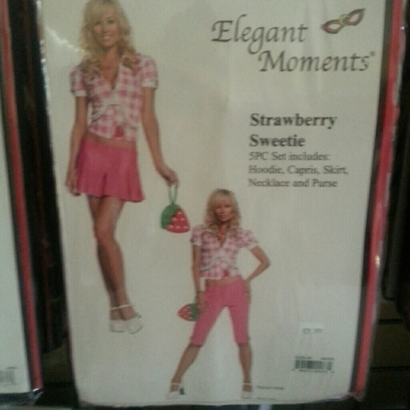 Straeberry costume